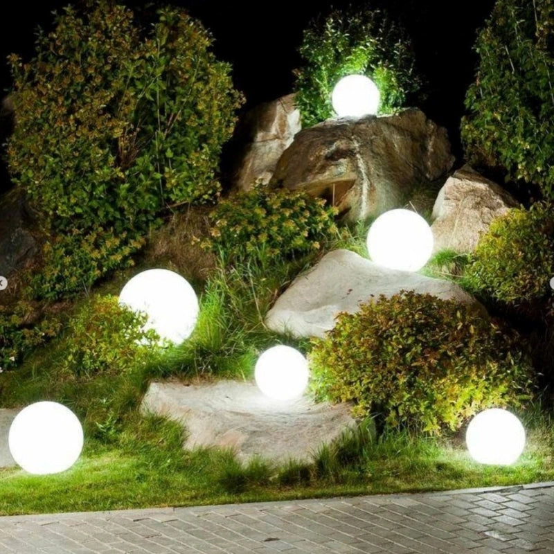 Lagom™ Spherical Garden Light