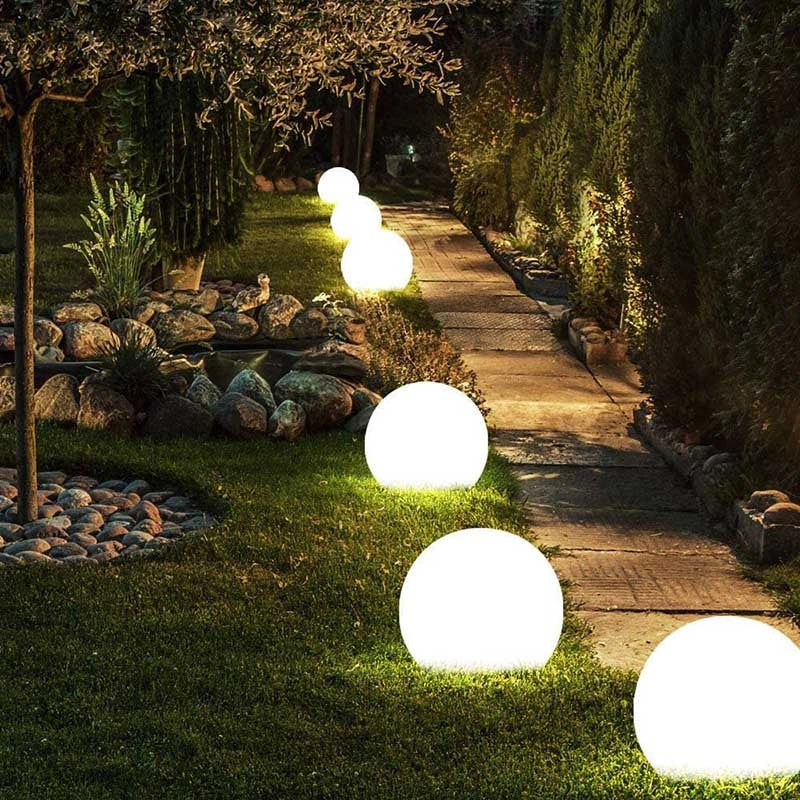 Lagom™ Spherical Garden Light